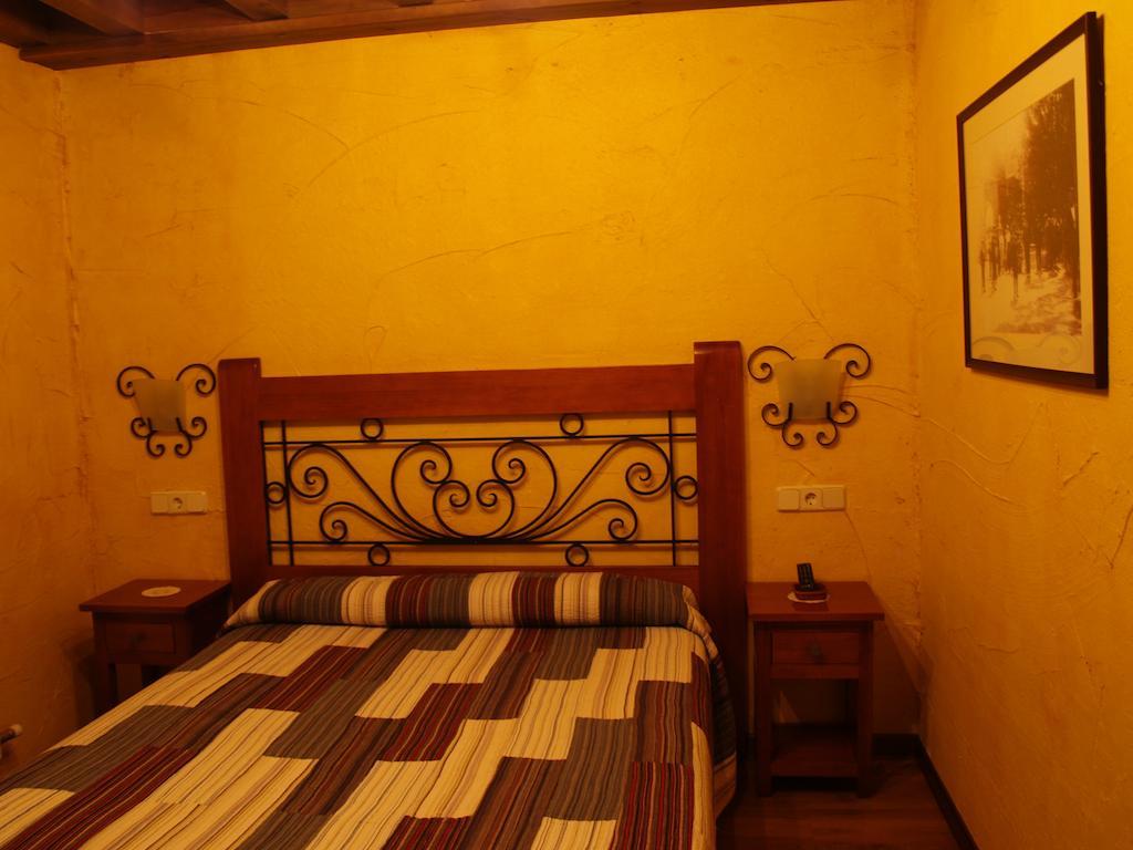 La Casona Del Herrero Navaleno Szoba fotó